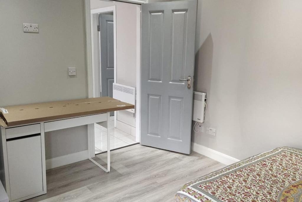 Studio With Private Kitchen Dublin Ngoại thất bức ảnh